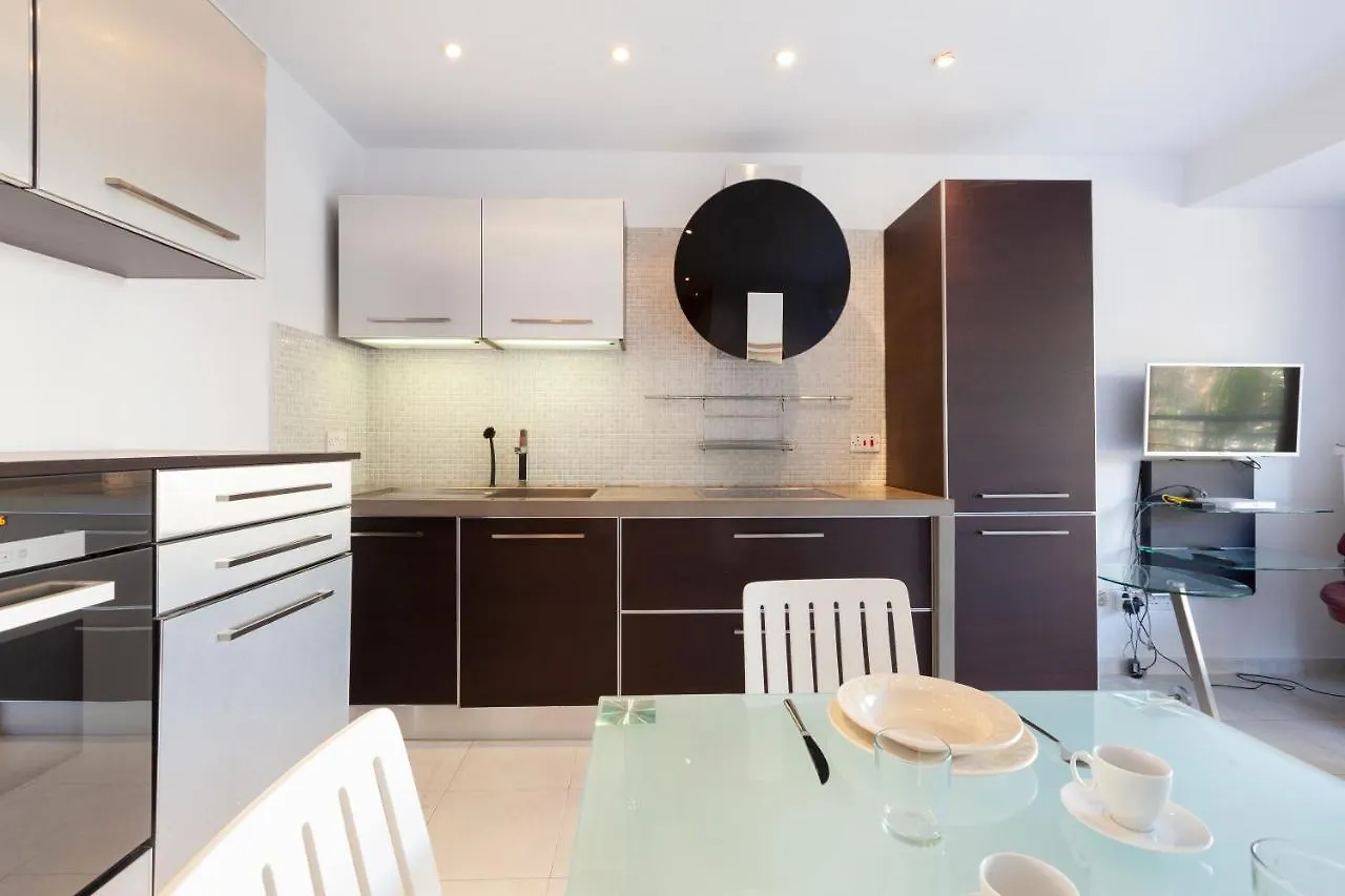 Stj - St Julian'S 1 Bedroom Prime Location Saint Julian's 0*,  Malta